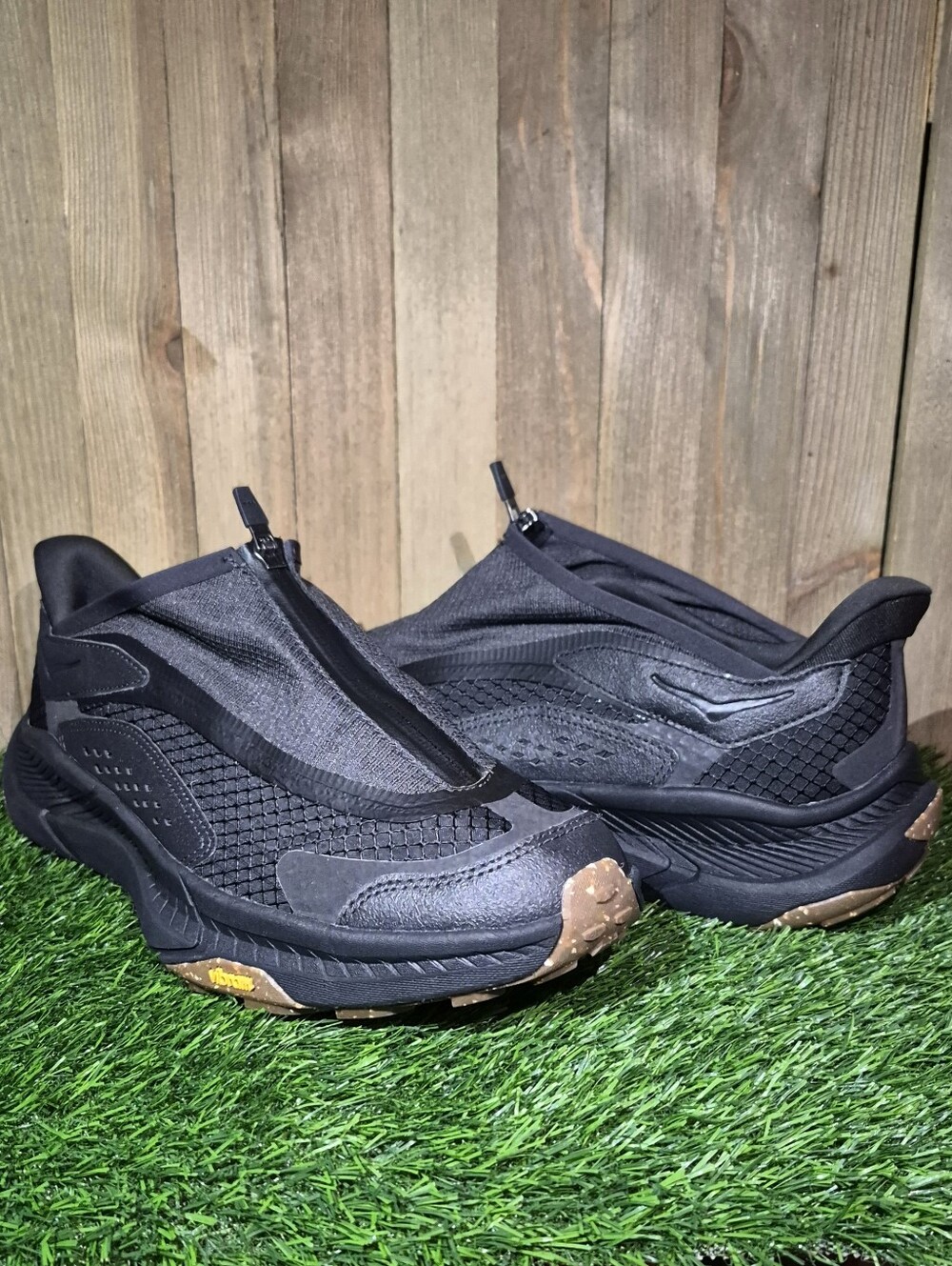 HOKA U-PROJECT TRANSPORT "CARBON BLACK" Men's Size 14
